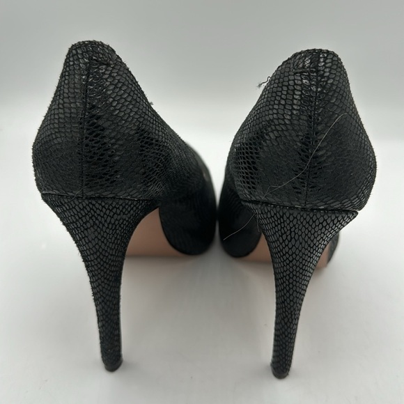 BCBGeneration faux snakeskin 4.75” heels! Size 7B - Picture 4 of 8